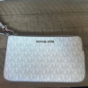 Michael Kors Wristlet